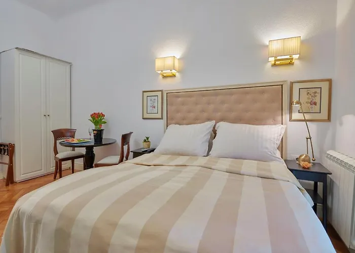 Apartament Little Roos *